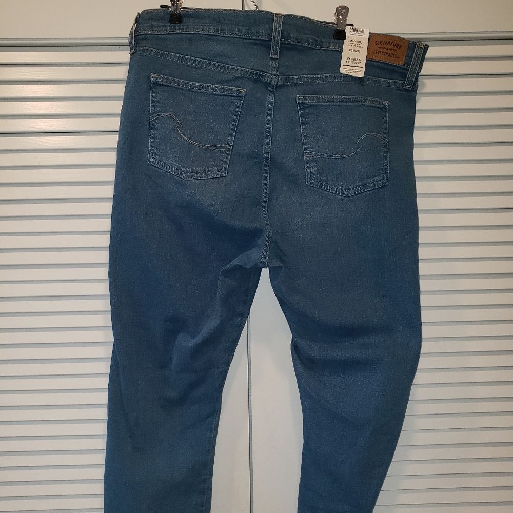 Levi Strauss Signature Jeans